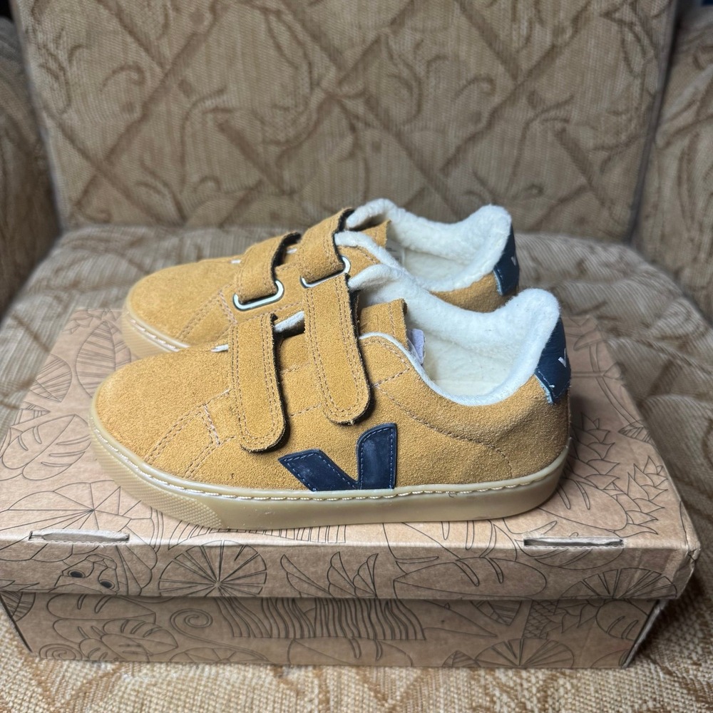 VEJA kids girls boys Small Esplar Leather Sneaker laces white orange size 12.5